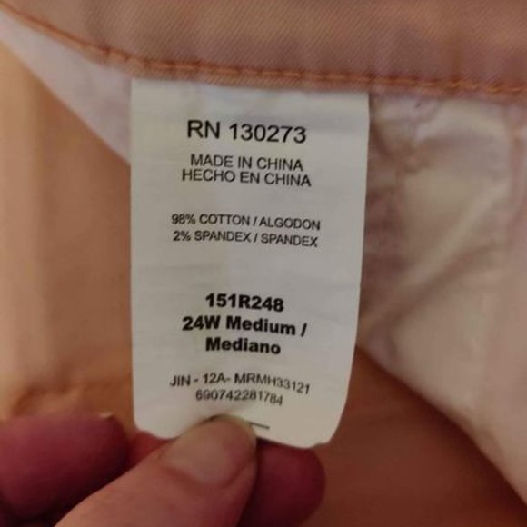 Lee Riders Capri Pants Size 24W Peach color - Picture 5 of 6